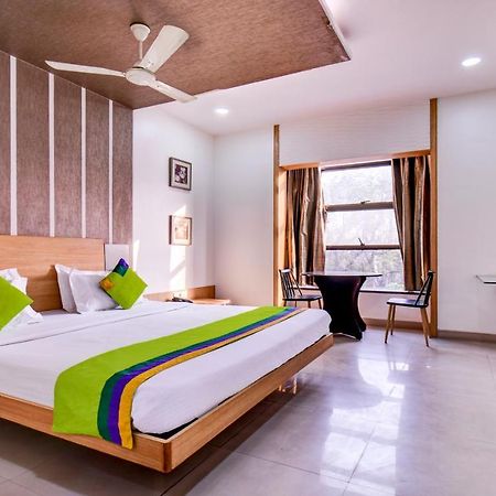 Treebo Admiral Suites New Usmanpura Aurangábád Exteriér fotografie